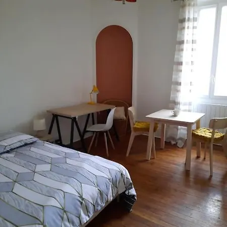 Superbe Sur Cour Arboree Apartmán Dijon