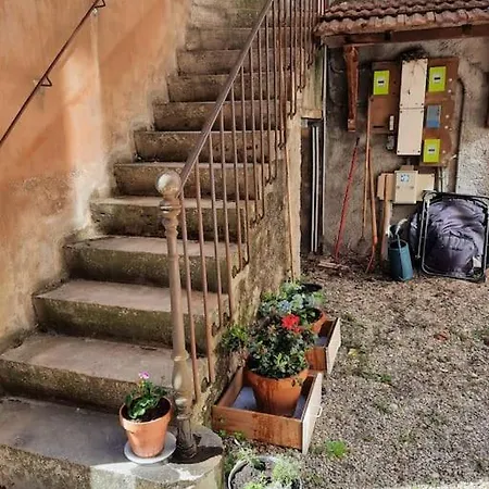 Superbe Sur Cour Arboree 디종